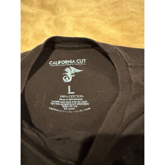 CALIFORNIA CUT APPAREL Moby Dick Tshirt size Large - Picture 7 of 10